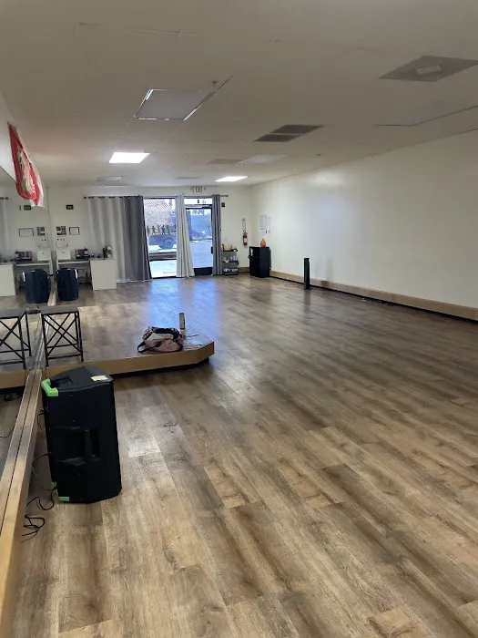 Let’s Dance Studio Picture 3