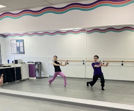DANCE LA