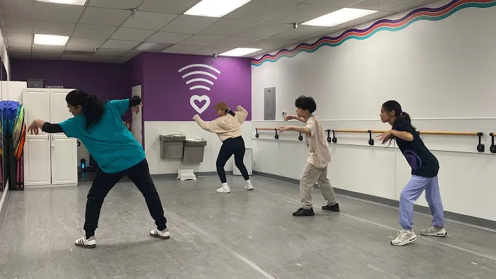 DANCE LA Picture 3