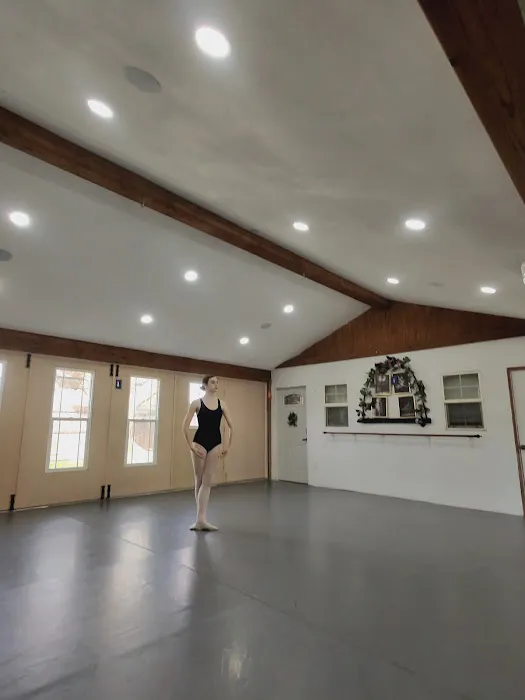 LIFE ON POINTE School of Dance Picture 3