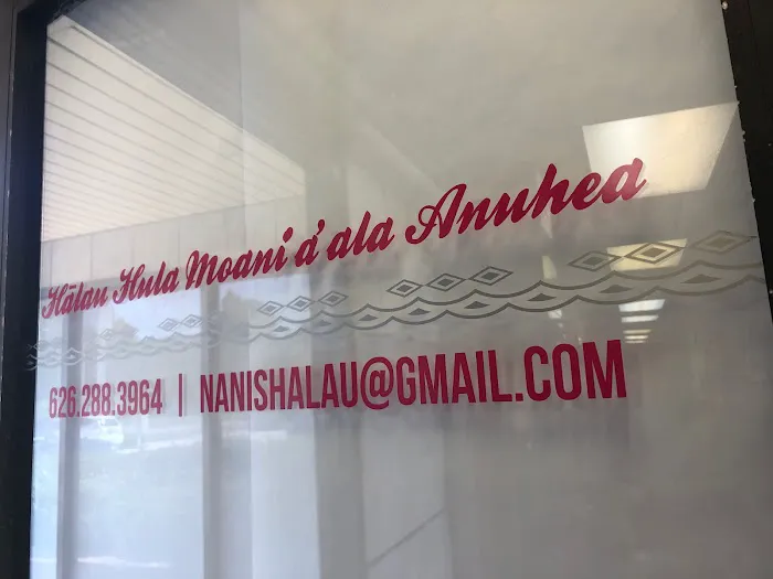 Hālau Hula Moaniʻaʻala Anuhea Picture 5