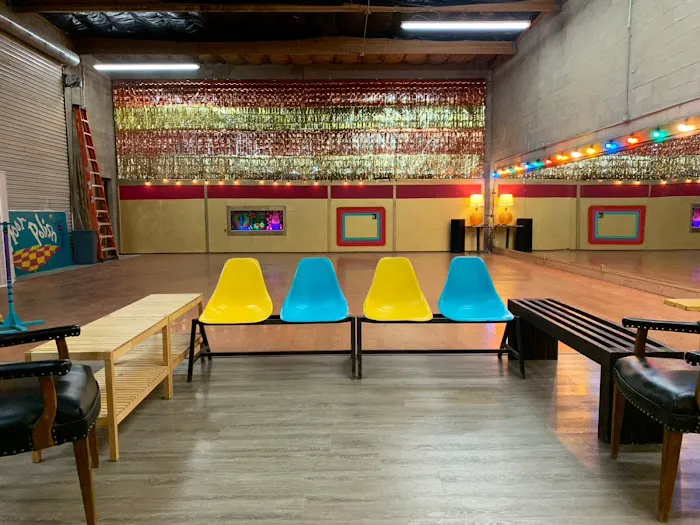Floor Polish Dance Studio Picture 1