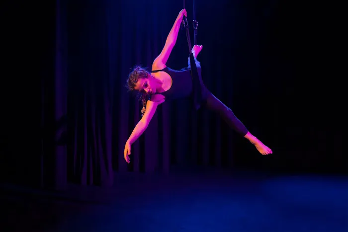 Zuzi Dance Picture 3