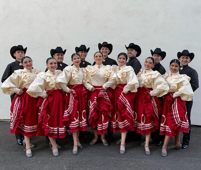 Compañía de Danza Folklórica Arizona Picture 2