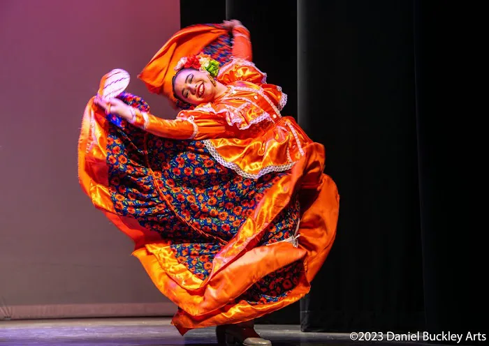 Compañía de Danza Folklórica Arizona Picture 3