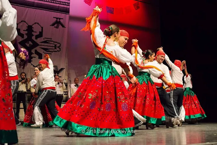 Ballet Folklorico Tapatio Picture 2