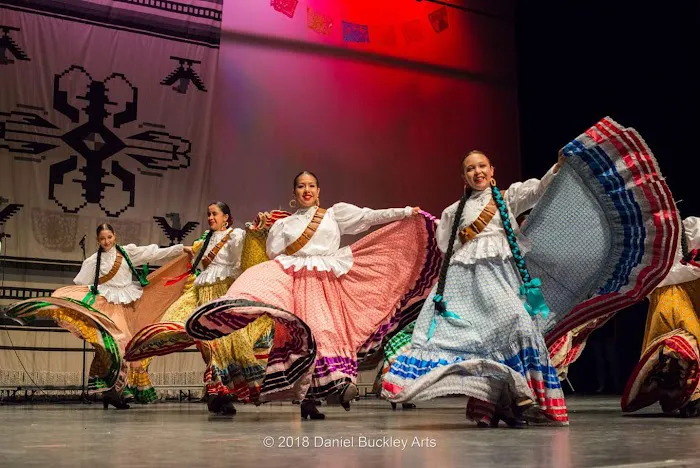 Ballet Folklorico Tapatio Picture 3