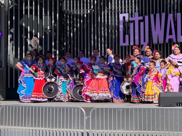 Ballet Folklorico Los Mextucaz Picture 1