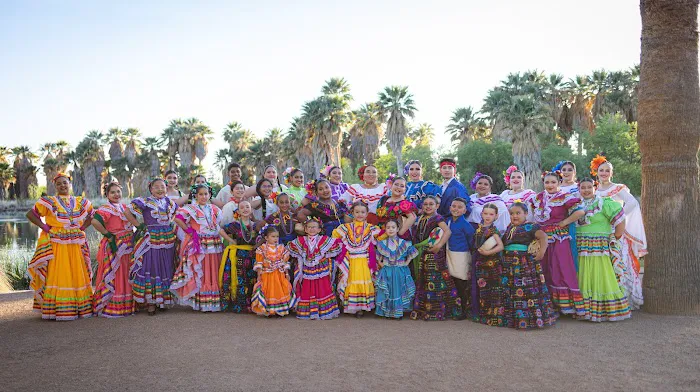 Ballet Folklorico Los Mextucaz Picture 5