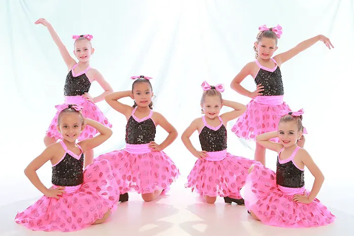 Dance Force 1 Picture 2