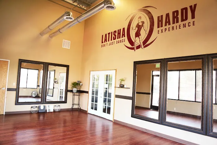 LATISHA HARDY DANCE & COMPANY LTD Picture 4