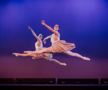 Turning Pointe Dance
