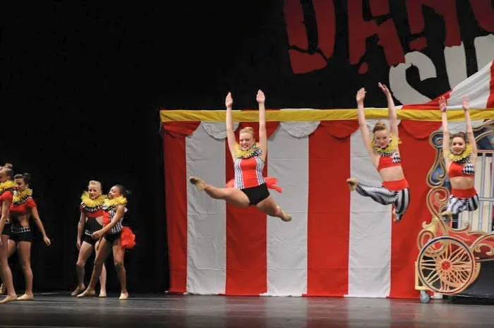 Momentum Dance Picture 6