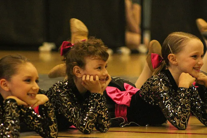 Ten Feet Tall Dance Studio Picture 8