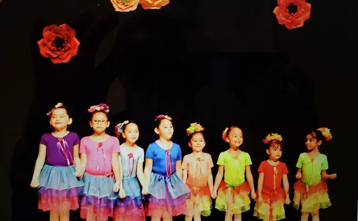 Lucy Dance Fit Studio Picture 9