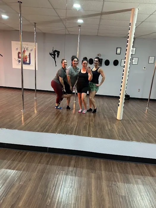 Level Up Fitness and Aerial Artistry Picture 1