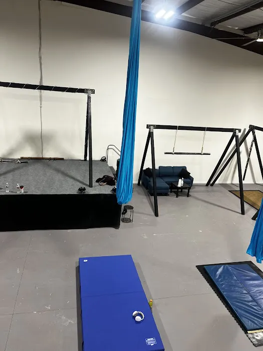 Inverted Dance Pole & Aerial Studio Picture 2