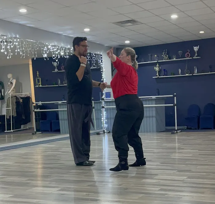 RL Dance Studio Picture 4