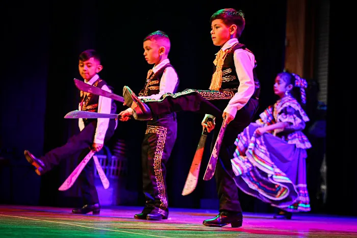 Ballet Folklorico DFW Picture 8
