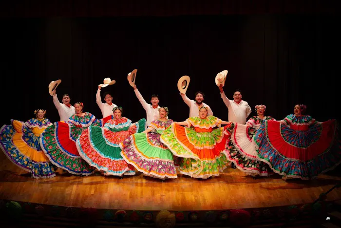 Ballet Folklorico DFW Picture 4