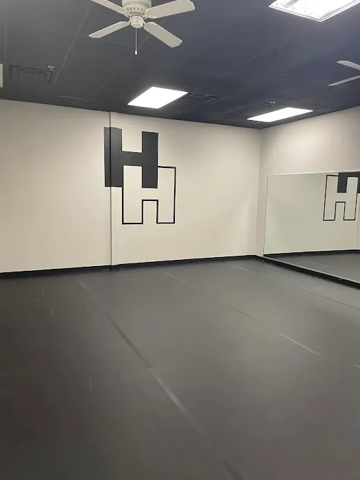 Harlen House of Dance Picture 4