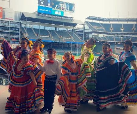 Ballet Folklorico De Dos Tierras