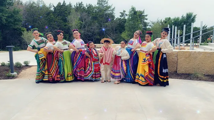 Ballet Folklorico De Dos Tierras Picture 6