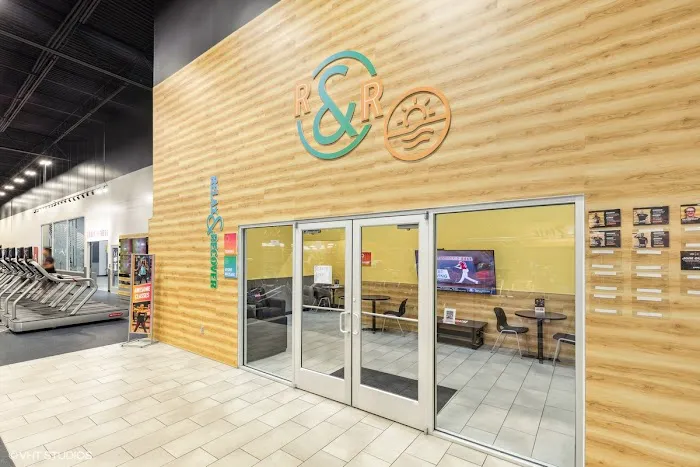 Crunch Fitness - Arlington Picture 9