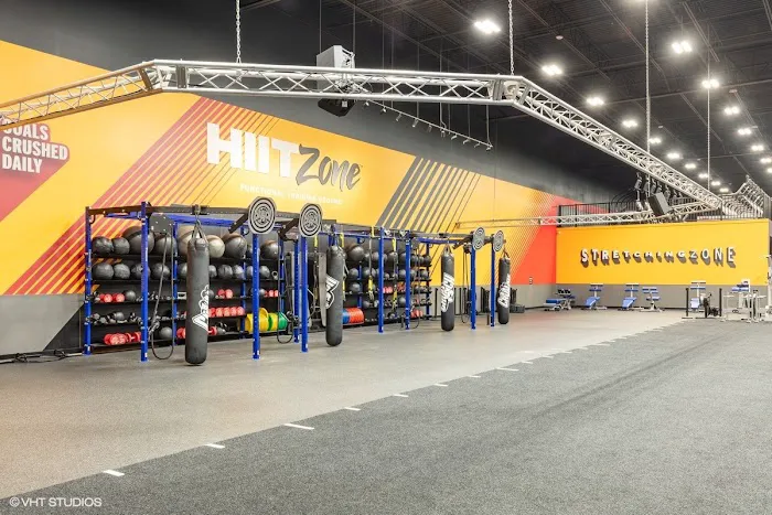 Crunch Fitness - Arlington Picture 3