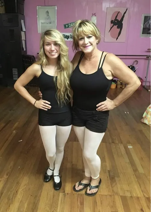Stage Door School of Dance Picture 4