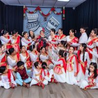 Shruti's Dance & Yoga ico