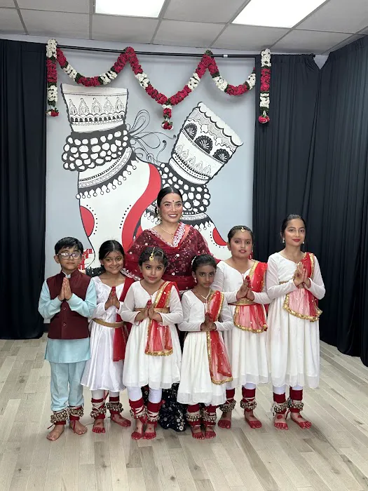 Shruti's Dance & Yoga Picture 4