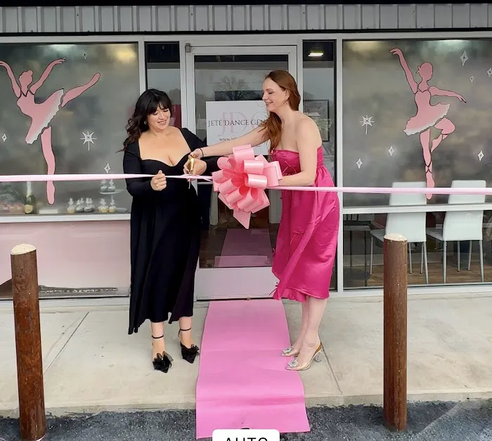 Jeté Dance Center Picture 1