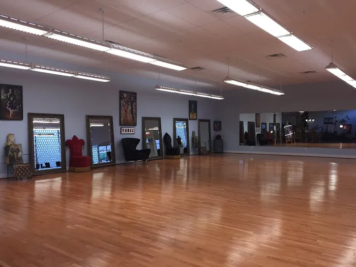 Gocha Shorena Center of Ballroom Dance Picture 7