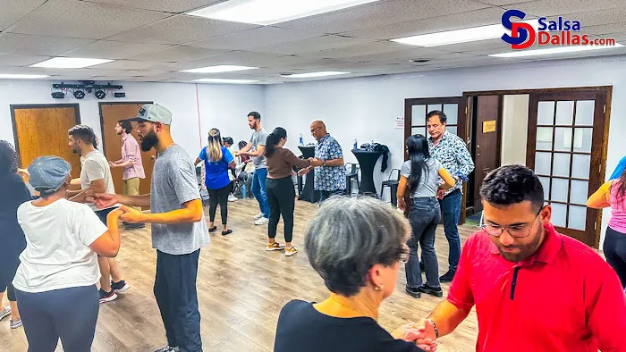 Salsa Dallas Picture 2