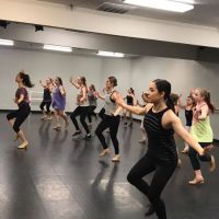 Footlights Dance Studio ico
