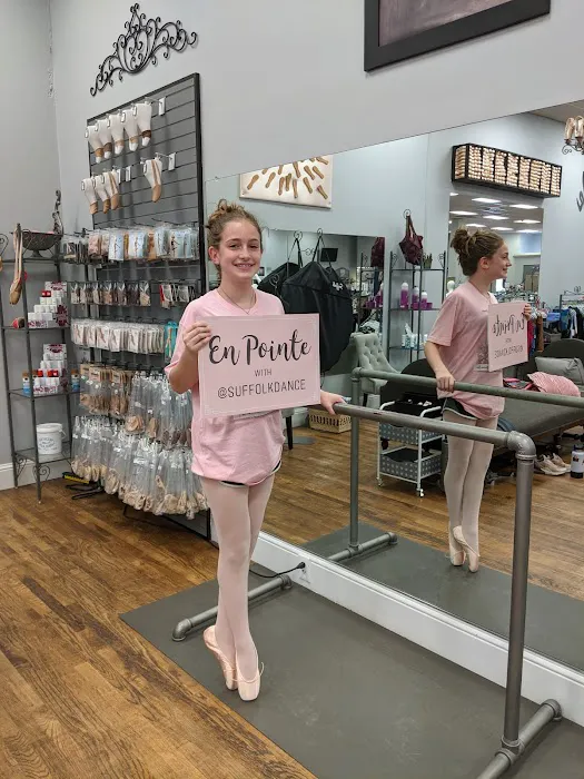 Turning Pointe Dance Studio (Forever Home) Picture 7