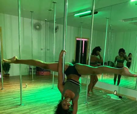 Power BAR Pole Dance Classes & Parties