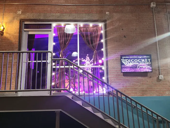 The Ricochet Room Picture 1