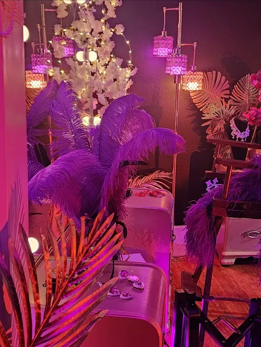 The Ricochet Room Picture 2