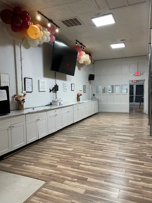 CoSpin Dallas | Pole Dance Studio Rental Picture 2