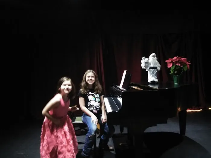 Irving Fine Arts Academy Picture 3