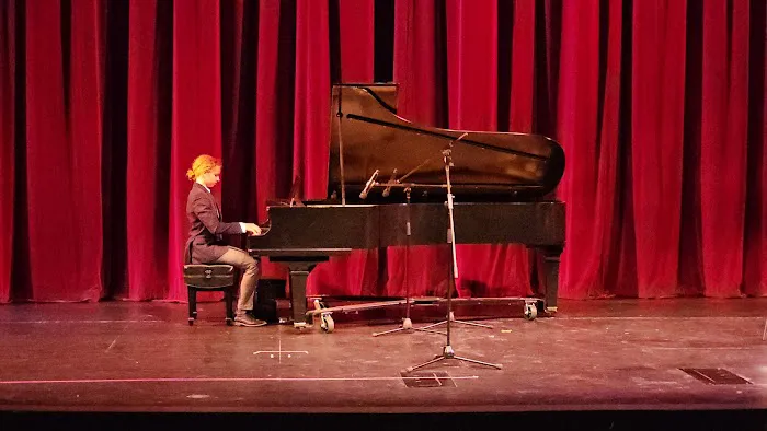 Irving Fine Arts Academy Picture 8