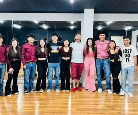 Salsabysal Dance Studio Of Salsa, Bachata & Cumbia