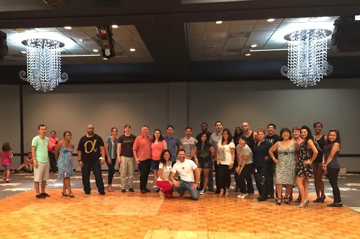 Salsabysal Dance Studio Of Salsa, Bachata & Cumbia Picture 6