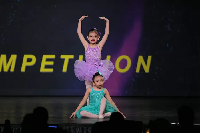 Avant Garde Theatre of Dance Picture 10