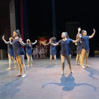 3-D DANCE ico