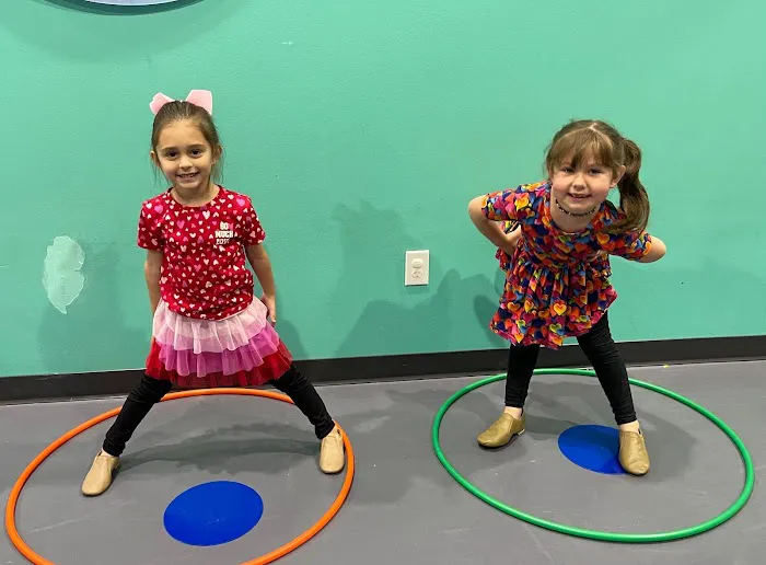 3-D DANCE Picture 9