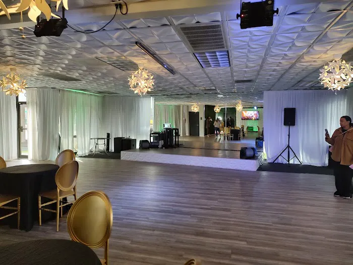 Jam Box Fitness Lounge Picture 5