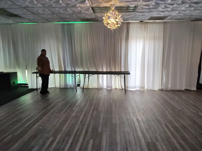 Jam Box Fitness Lounge Picture 6